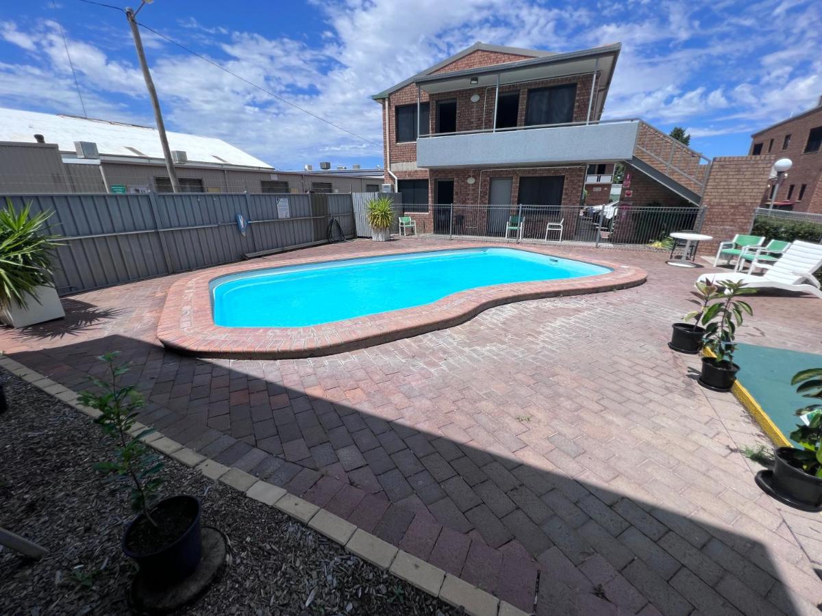 Spa Village Travel Inn Moree Exterior photo