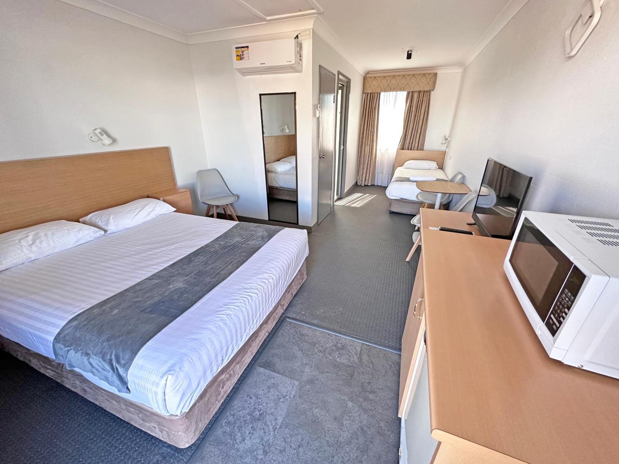 Spa Village Travel Inn Moree Exterior photo
